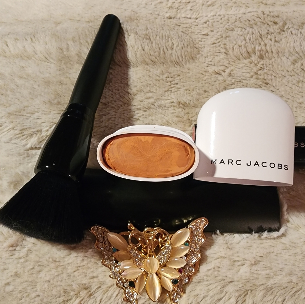 Marc Jacobs Cover(T) Stick- Getting Warmer - Picture 3 of 3
